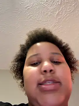 chocolate bella online show from 09/22/25, 03:18