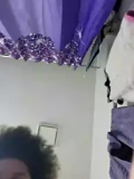 chocolate bella online show from 12/02/25, 09:16