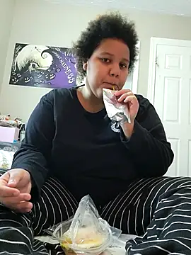 chocolate bella online show from 11/16/25, 05:17