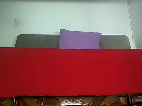 Snapshot of findomlatin chatting on 02/23/26, 09:32 findomlatin online show from 02/23/26, 09:32