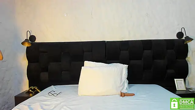 Snapshot of Ava_Bonny chatting on 06/16/26, 03:06 Ava Bonny online show from 06/16/26, 03:06