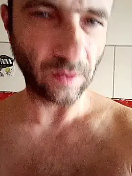 Snapshot of vasgabri chatting on 09/18/25, 05:54 vasgabri online show from 09/18/25, 05:54