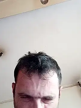 Snapshot of vasgabri chatting on 09/20/25, 10:31 vasgabri online show from 09/20/25, 10:31