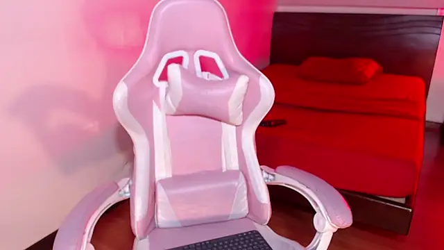 Lia Arellano online show from 02/15/26, 07:13