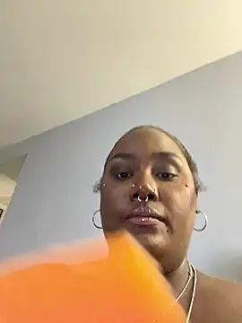 Cocomamii1 online show from 03/17/26, 12:24