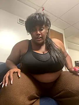 Cocomamii1 online show from 01/10/26, 12:50