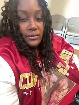 Snapshot of Cocomamii1 chatting on 02/08/26, 02:48 Cocomamii1 online show from 02/08/26, 02:48