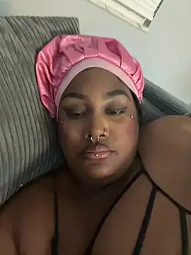 Snapshot of Cocomamii1 chatting on 01/18/26, 08:51 Cocomamii1 online show from 01/18/26, 08:51