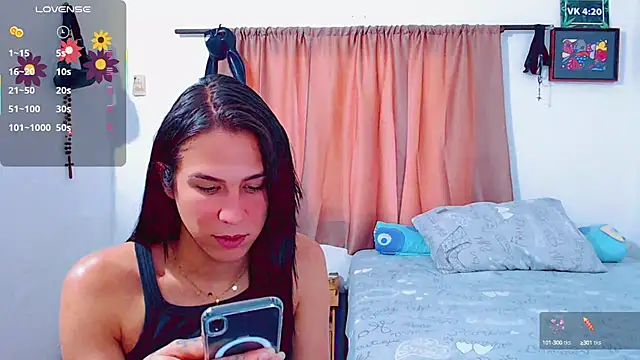 Snapshot of Azley_sweet chatting on 02/08/25, 07:59 Azley sweet online show from 02/08/25, 07:59