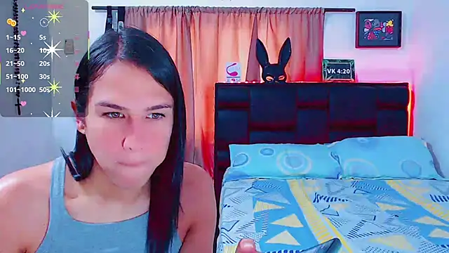 Snapshot of Azley_sweet chatting on 03/19/25, 01:51 Azley sweet online show from 03/19/25, 01:51