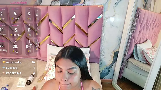 curvybrunnett online show from 10/18/25, 02:46
