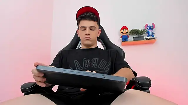 Mikecooper online show from 02/28/26, 04:01