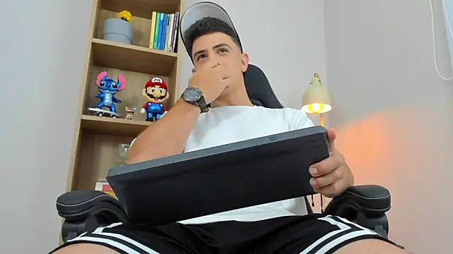 Mikecooper online show from 04/08/26, 11:50