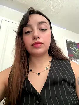 Snapshot of CharmingMaddie chatting on 09/15/25, 04:18 CharmingMaddie online show from 09/15/25, 04:18
