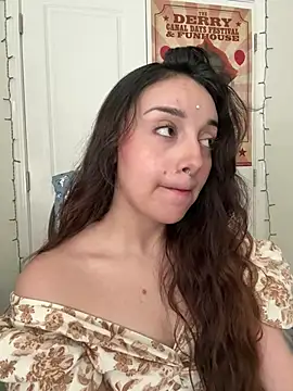 CharmingMaddie online show from 04/22/26, 05:20