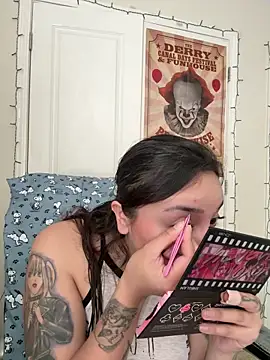 CharmingMaddie online show from 04/05/26, 04:46