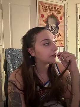 CharmingMaddie online show from 04/18/26, 05:10