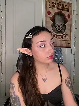 CharmingMaddie online show from 03/28/26, 08:54
