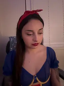 CharmingMaddie online show from 04/28/26, 05:34