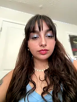 Snapshot of CharmingMaddie chatting on 09/17/25, 05:59 CharmingMaddie online show from 09/17/25, 05:59