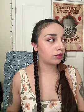 CharmingMaddie online show from 03/26/26, 07:12