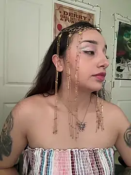 CharmingMaddie online show from 03/15/26, 05:20