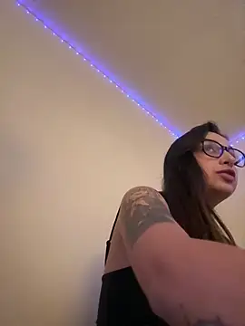 CharmingMaddie online show from 06/18/26, 02:21