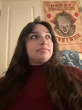 Snapshot of CharmingMaddie chatting on 11/27/25, 06:14 CharmingMaddie online show from 11/27/25, 06:14