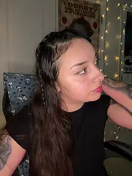 CharmingMaddie online show from 03/09/26, 09:57