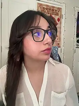 CharmingMaddie online show from 03/16/26, 05:59