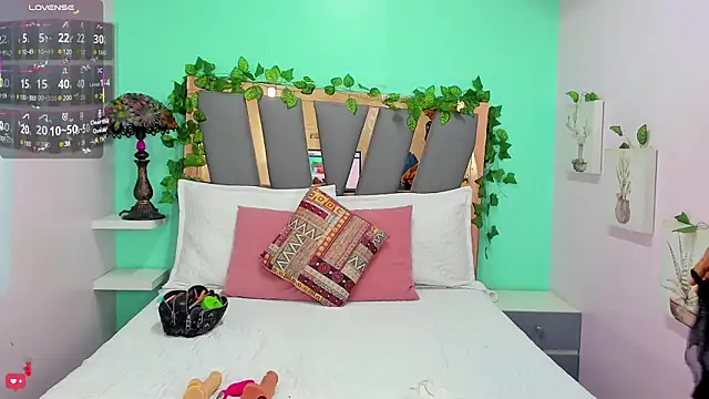 Violett Salvatore online show from 03/21/26, 04:55