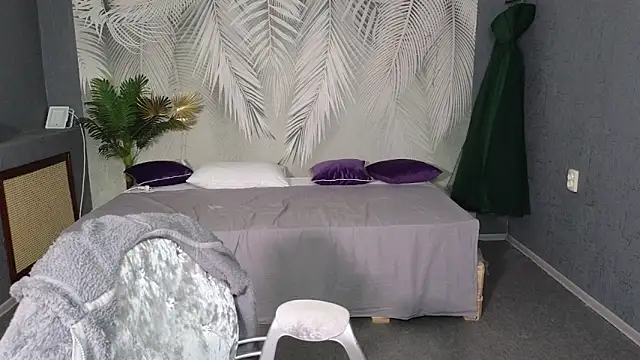 Sabina Ros online show from 10/29/25, 07:18