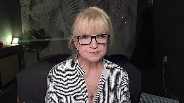 Sabina Ros online show from 12/15/25, 06:30