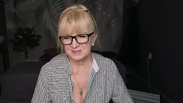 Sabina Ros online show from 02/05/26, 07:37