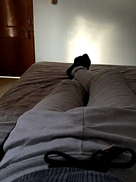 hunter120495 online show from 11/27/25, 10:16