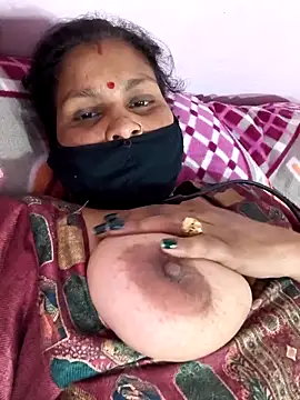 Love-pari077 online show from 02/03/26, 09:47