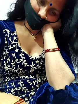 Love-pari077 online show from 01/14/26, 03:26