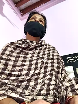 Love-pari077 online show from 11/23/25, 12:20