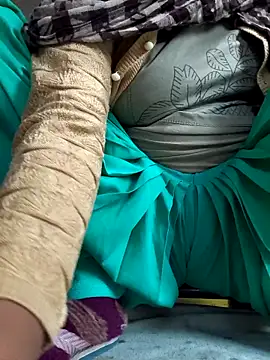 Love-pari077 online show from 02/12/26, 01:38