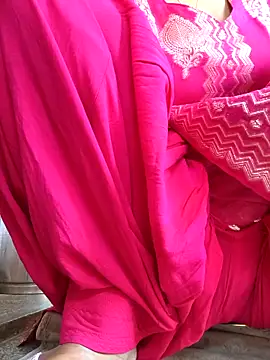 Love-pari077 online show from 02/15/26, 07:42