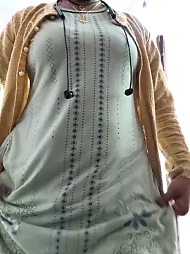 Love-pari077 online show from 02/13/26, 02:44