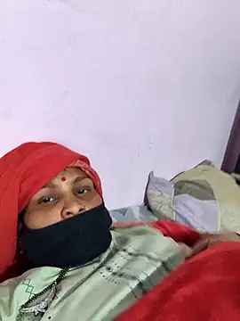 Love-pari077 online show from 11/15/25, 02:21