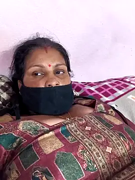 Love-pari077 online show from 02/12/26, 02:39