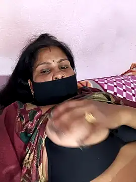 Love-pari077 online show from 02/09/26, 09:40