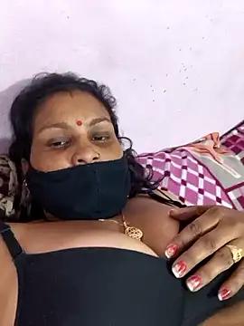 Love-pari077 online show from 02/21/26, 03:47