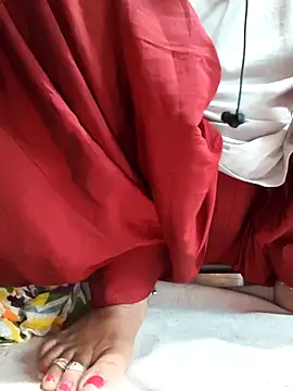 Love-pari077 online show from 10/22/25, 01:05