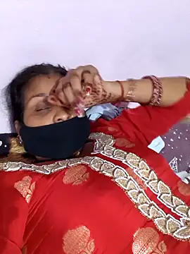 Love-pari077 online show from 10/24/25, 04:28