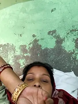 Love-pari077 online show from 11/03/25, 03:23