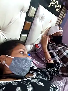 Love-pari077 online show from 10/26/25, 03:12