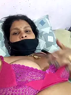 Love-pari077 online show from 04/14/26, 03:28